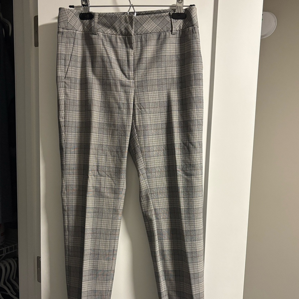 RW&CO. Gray Plaid Ankle Pants
